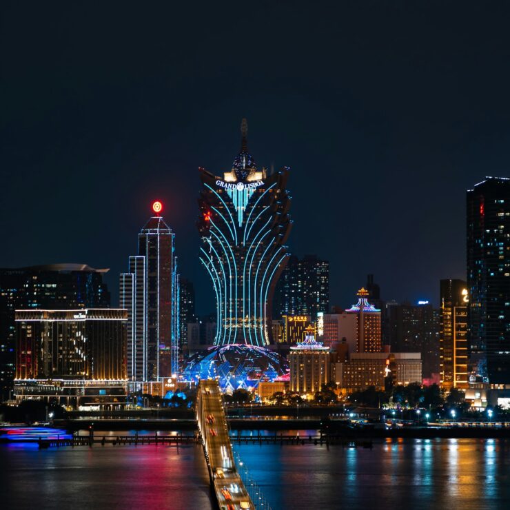 Macao Day Trips: Two Worlds, One Border – Your Ultimate Guide from Orange Hotel Zhuhai Gongbei